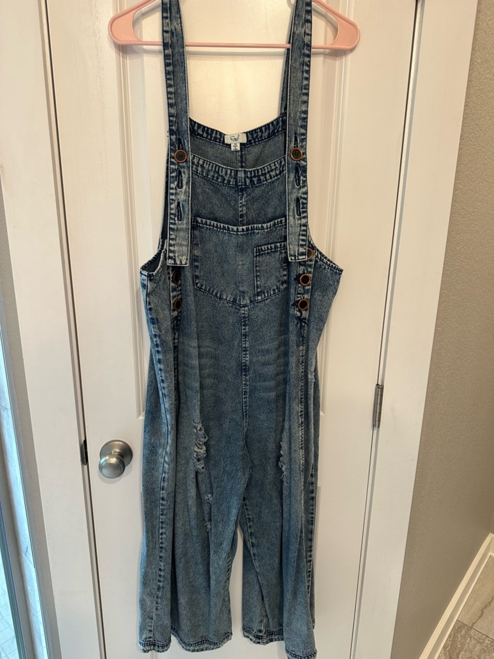 Easel Overalls Medium